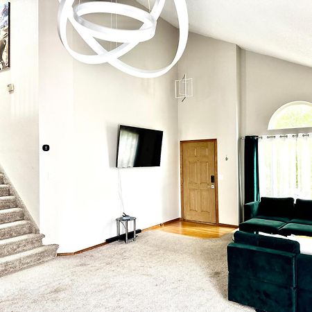 Artsy Home Close To Usafa With Fireplace And Patio 콜로라도스프링스 외부 사진