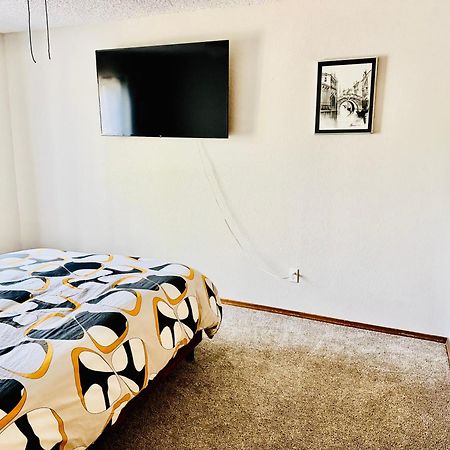 Artsy Home Close To Usafa With Fireplace And Patio 콜로라도스프링스 외부 사진